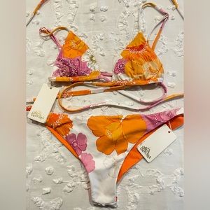 Agua bendita (ROMY WHITE FUNKY BLOOMS SET)